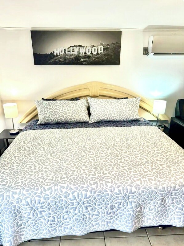 1 camera, ferro/asse da stiro, Wi-Fi, lenzuola