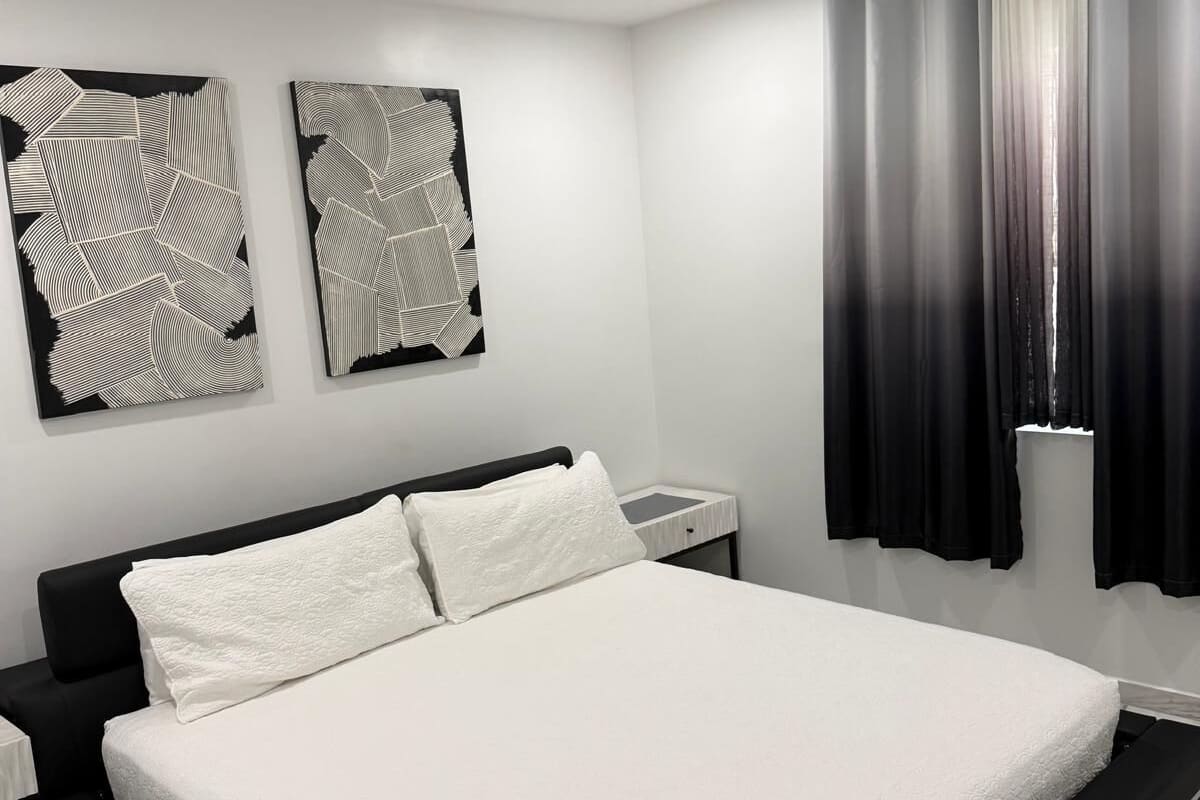 Exclusive Apartment | In-room safe, free WiFi, bed sheets