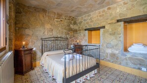 6 bedrooms, iron/ironing board, travel cot, WiFi - Montion Jimera de Libar by Ruralidays (Málaga)