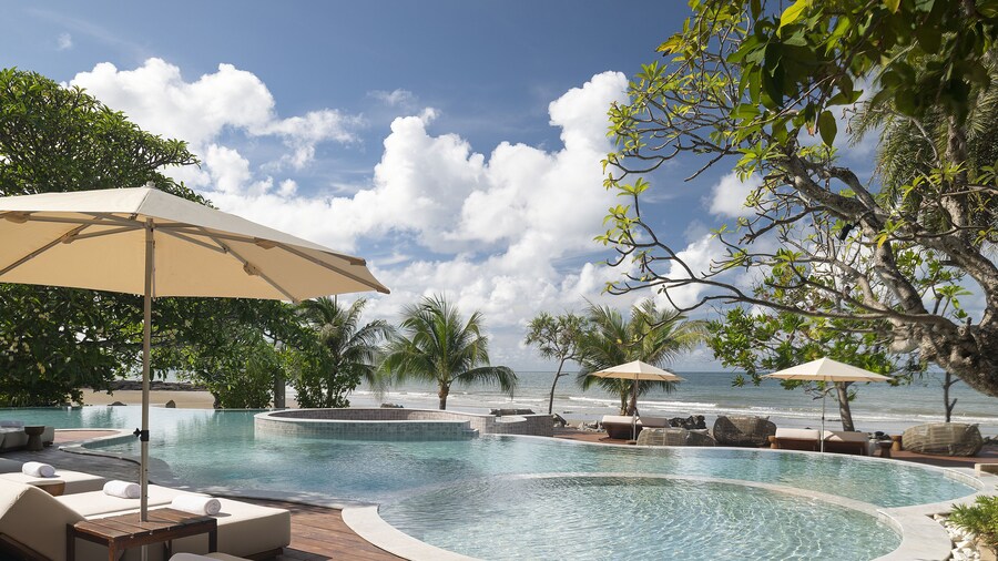 Mercure Rayong Lomtalay Villas & Resort