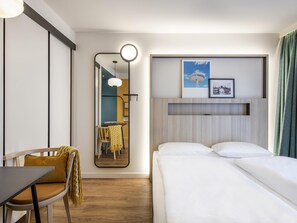 Standard Studio | Hypo-allergenic bedding, in-room safe, laptop workspace, blackout drapes