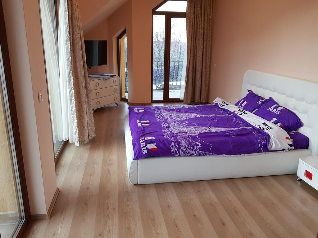 4 habitaciones, wifi gratis, ropa de cama y acceso para silla de ruedas 