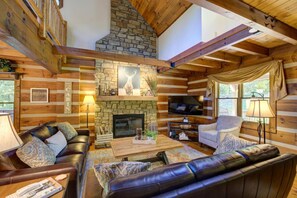 TV, fireplace, ping pong