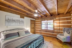 3 Schlafzimmer, Schreibtisch, Bügeleisen/Bügelbrett, WLAN