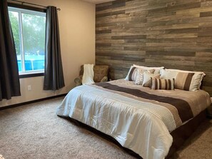 3 quartos, ferros/tábuas de passar roupa, Wi-Fi, roupa de cama