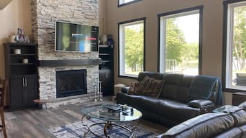 Televisor i llar de foc