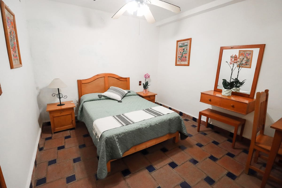 2 chambres, Wi-Fi gratuit, draps fournis