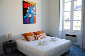 2 chambres, fer et planche Ă repasser, Wi-Fi, draps fournis