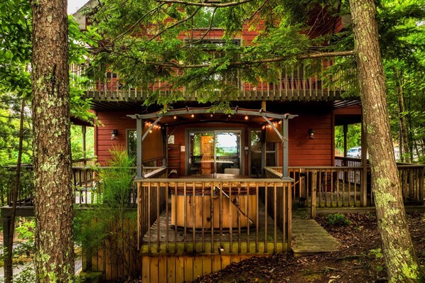 Exterior - Family Friendly near Dollywood -Hot Tub - Game Room (Pigeon Forge)
