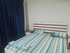 1 bedroom, free WiFi, bed sheets