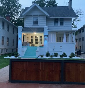 Exterior - Big Groups & Events Welcome! 2 Home Estate! (Birmingham)