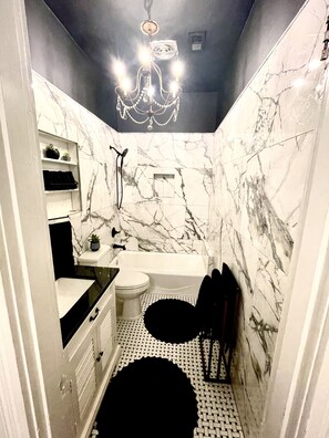 Combined shower/bathtub, hair dryer, towels, soap - Big Groups & Events Welcome! 2 Home Estate! (Birmingham)