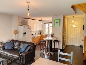 Living area - Villa Dans un Quartier Calme Proche des Plages (Vendres)