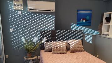 1 chambre, fer et planche Ă repasser, draps fournis