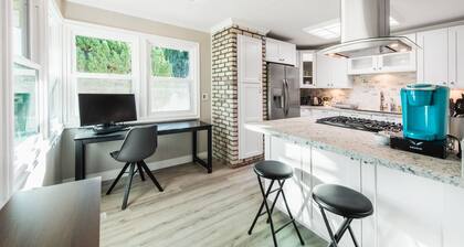 Glendora Getaway! Southern California home vacation rental.