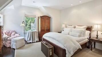 6 sovrum, strykjärn/strykbräda, gratis wi-fi och sängkläder