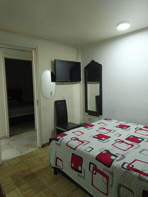 9 bedrooms, iron/ironing board, WiFi, bed sheets