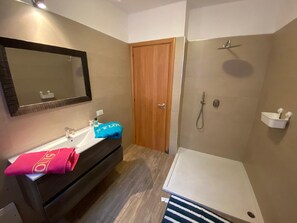 تجهيزات دش، مجففات شعر