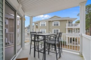 Outdoor dining - 2504 Commons II Brunswick Plantation (Calabash)