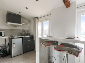 Fridge, microwave, coffee/tea maker, toaster