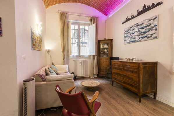 Living area - Florence Hideaway apartment by Mmega (Firenze)