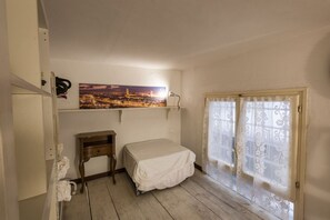 Iron/ironing board, WiFi, bed sheets - Florence Hideaway apartment by Mmega (Firenze)