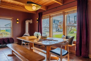 Dining - The Atlas - Sauna and Beach Access (Dr)