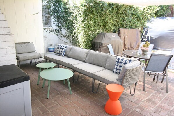 屋外ダイニングエリア