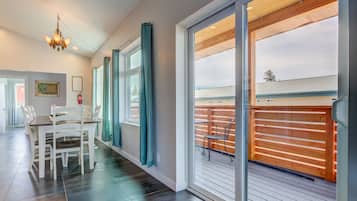 House | Terrace/patio