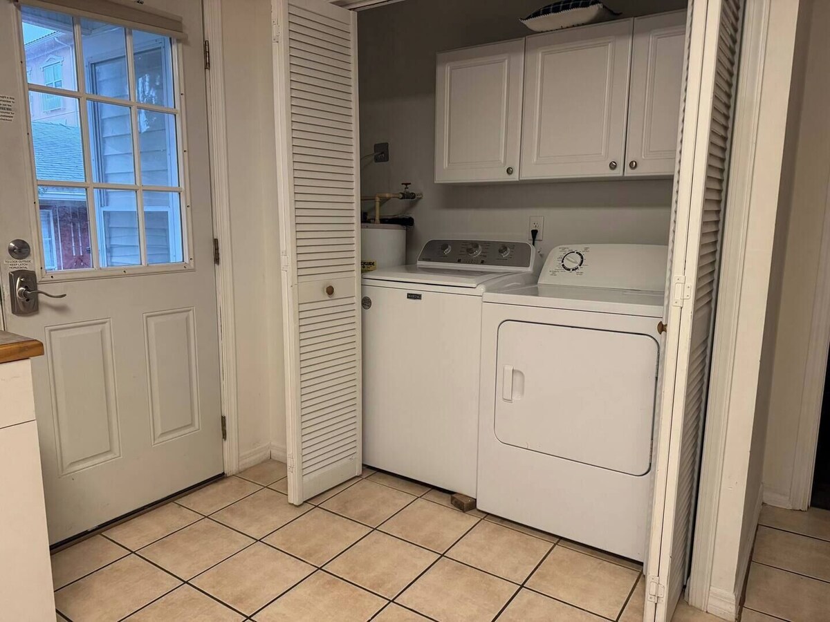Photo 7 of Newly renovated with full kitchen
