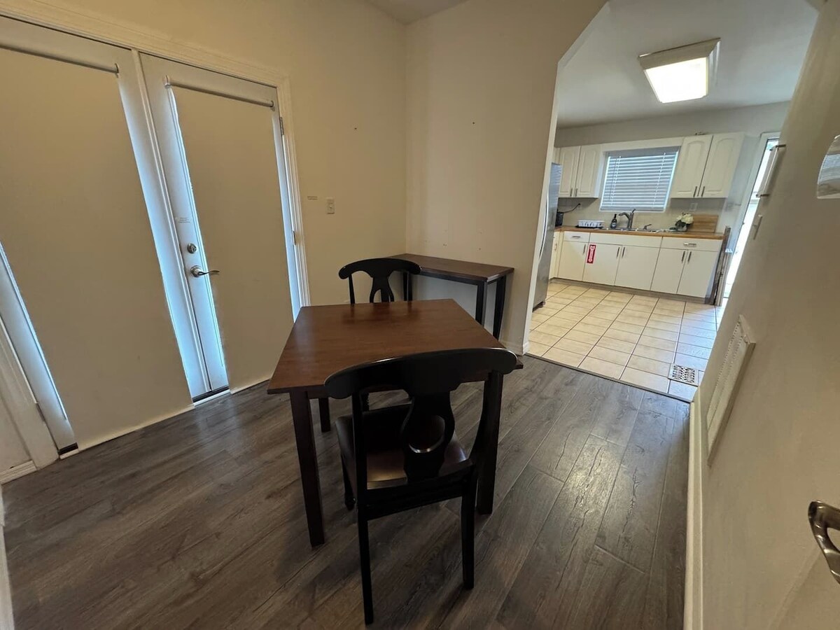 Photo 2 of Newly renovated with full kitchen