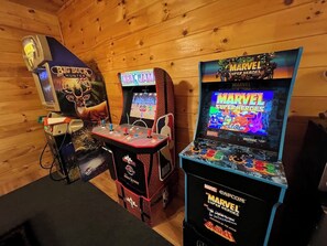 Spielezimmer