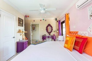 5 bedrooms, desk, iron/ironing board, WiFi
