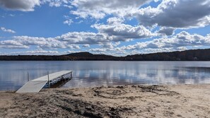 Beach - Lakefront, bar, game room, sunsets, pools/beaches, fire pit (Pocono Lake)