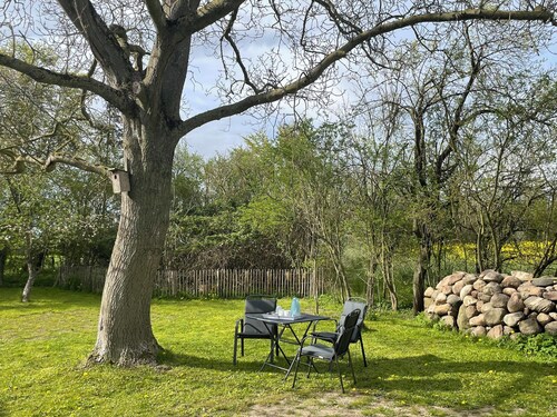 Holiday Home 'Small House on a Field' with Garden & Wi-Fi