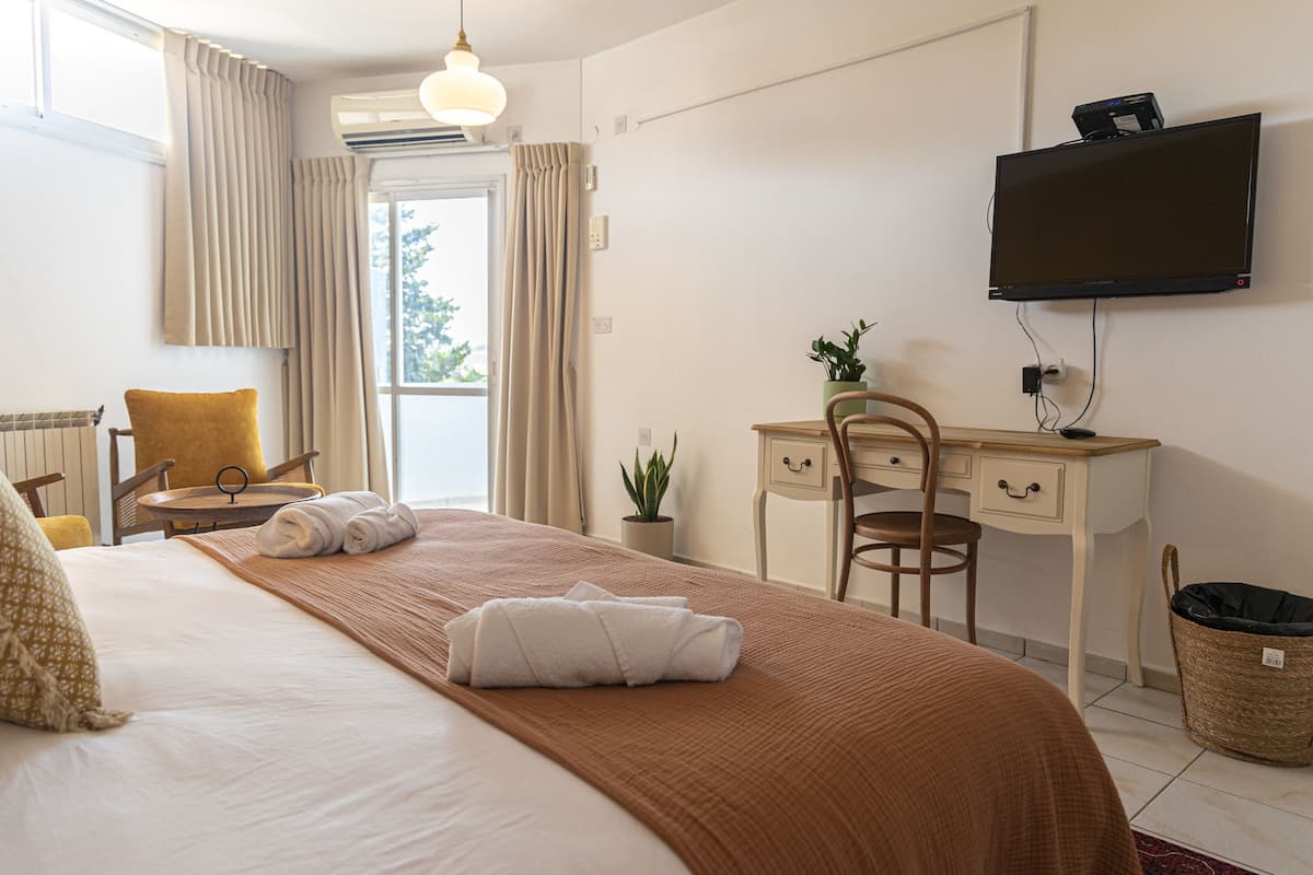 Standardzimmer | Schreibtisch, kostenloses WLAN, Bettwäsche