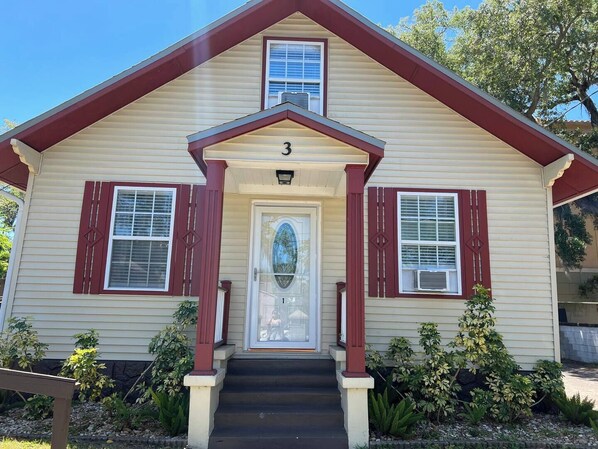 Exterior detail - Close proximity to Vilano and St George (St. Augustine)