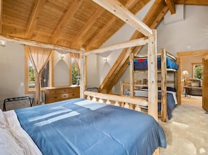 3 bedrooms, iron/ironing board, travel cot, free WiFi