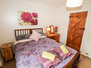 Cottage | 2 bedrooms, individually decorated, individually furnished, free WiFi - Woodlands Cottage (Scarborough)