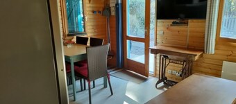 T3 chalet in quiet leisure park with swimming pools