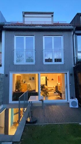 Beautiful Townhouse in Munich Laim with E-Parking