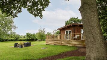 Cottage | Property grounds