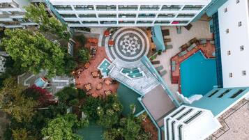 Seasonal outdoor pool