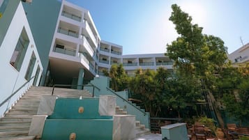 Halaman properti