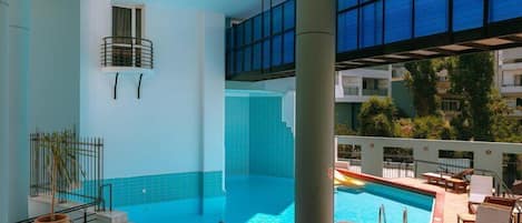 Piscina externa sazonal