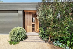 Exterior detail - Luxury Villas Portsea Haven (Heated Pool) (Sorrento)
