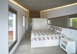 3 Schlafzimmer, Schreibtisch, Bügeleisen/Bügelbrett, kostenloses WLAN