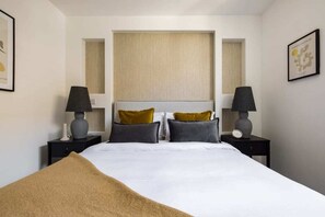 Apartment (2 Bedrooms) | 2 bedrooms, laptop workspace, iron/ironing board, free WiFi - The Battersea Flat - Exquisite 2bdr Flat With Terrace (London)
