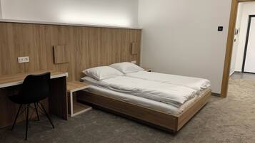 2 bedrooms, iron/ironing board, travel crib, free WiFi