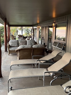 Villa, 3 Bedrooms | Property grounds